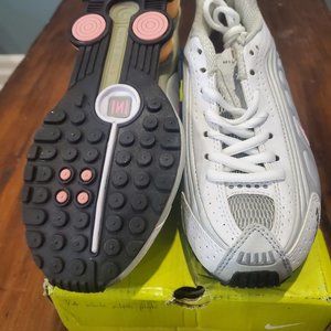 Pink and White Nike Shock - size 6.5